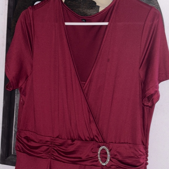 Burgundy Plus size dress, poly spandex - Picture 1 of 8